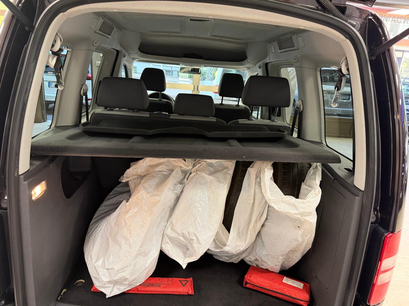 VOLKSWAGEN CADDY 1.6 TDI HIGHLINE – 7 POSTI